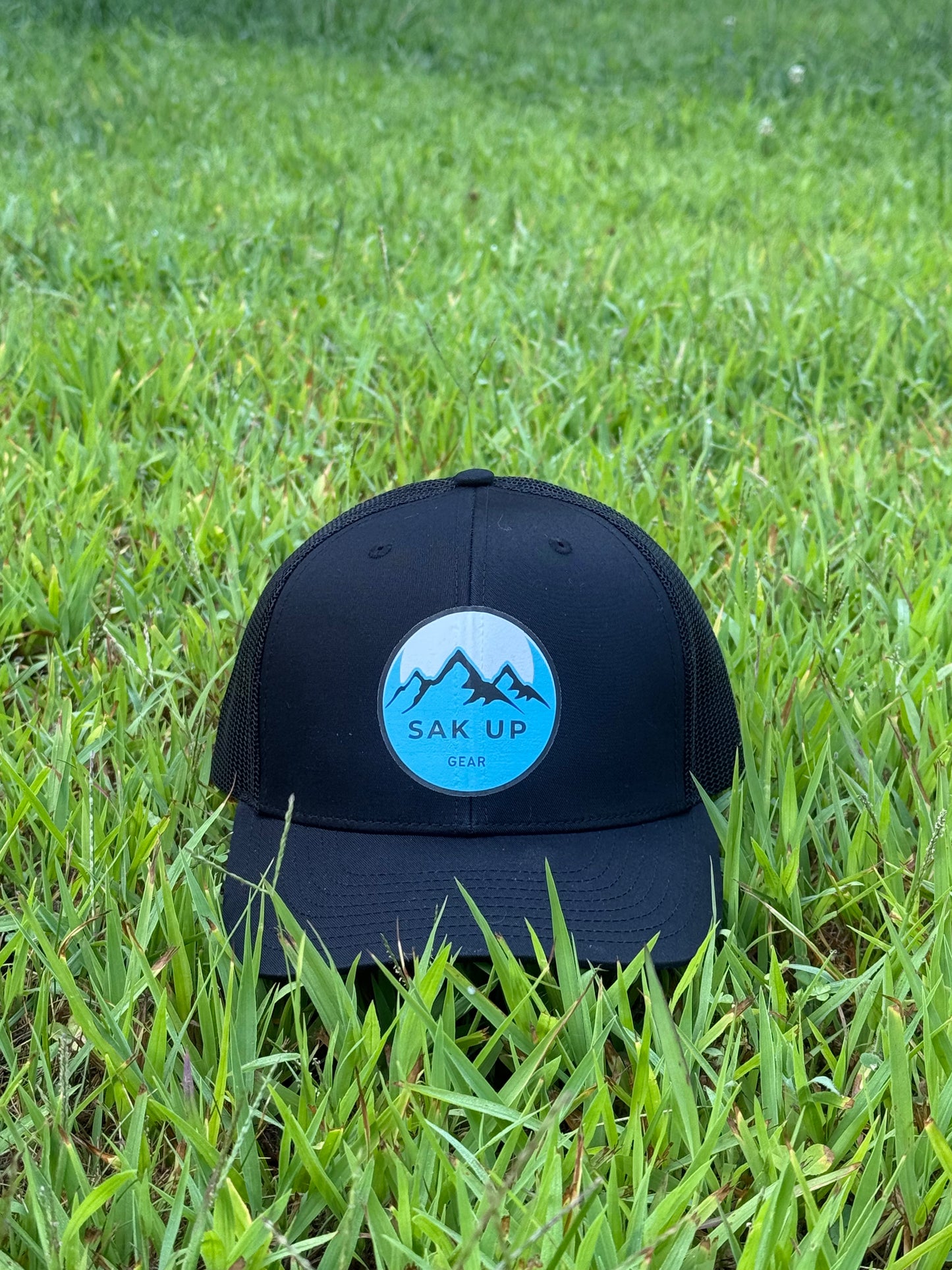 Sak Up Everyday All Black Trucker Hat